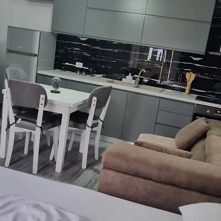 Megi-rent Vlore