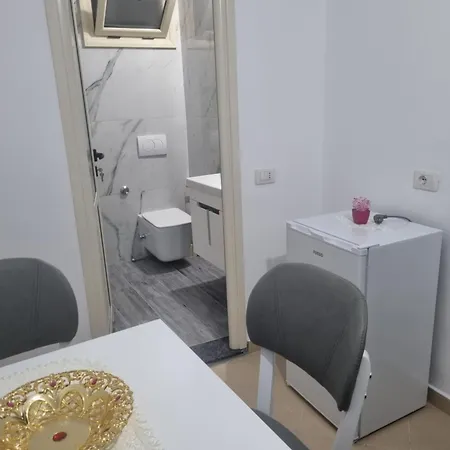 Megi-rent Vlore