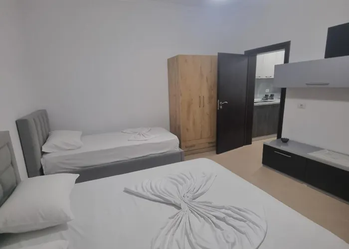 Megi-rent * Vlorë