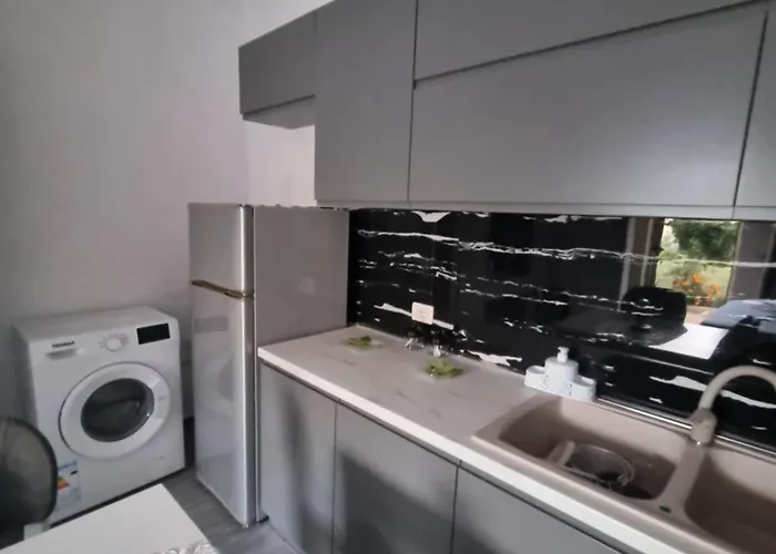 Megi-rent Apartment *