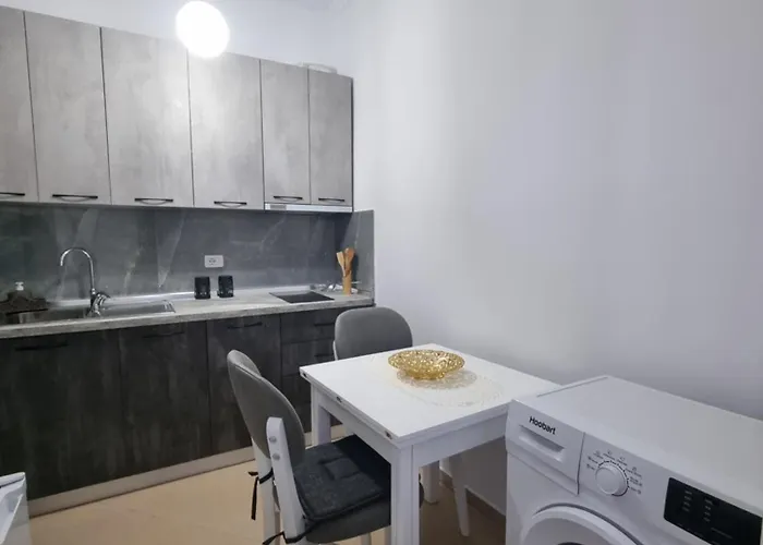 Megi-rent Apartment